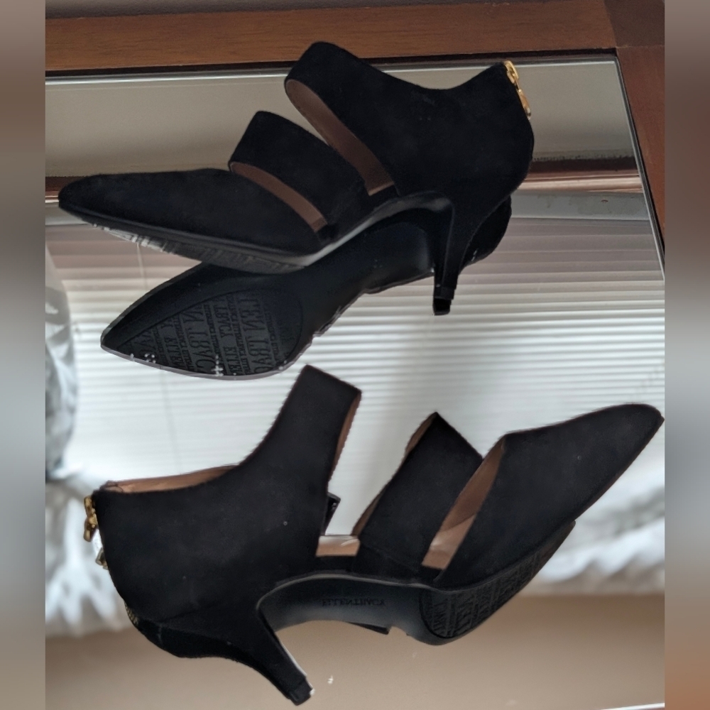 Ellen Tracy Women's Size 6.5 Black Suede Leather Almond Toe Strappy Zip Up Heels - Picture 5 of 13